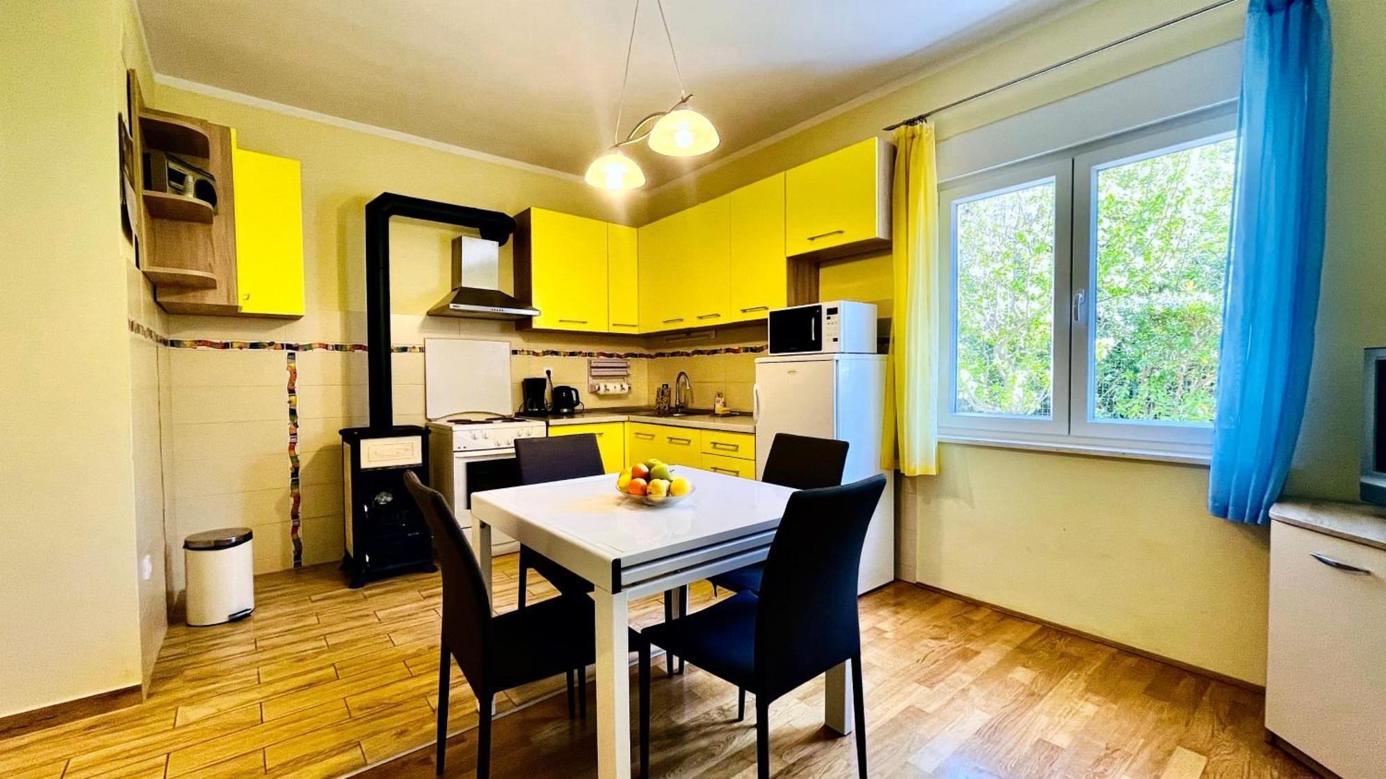 - Sidro Villa Jadranovo
